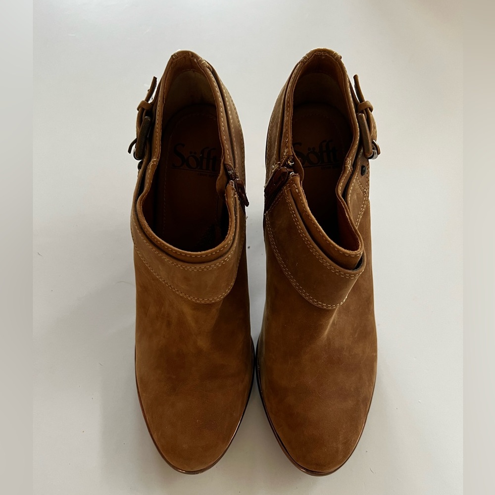Sofft boots with heels. Never worn only inside the house. Sz 8